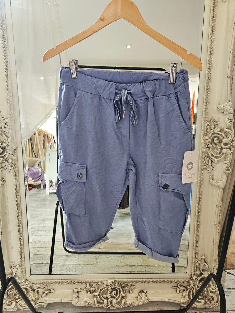 Cargo magic shorts in blue