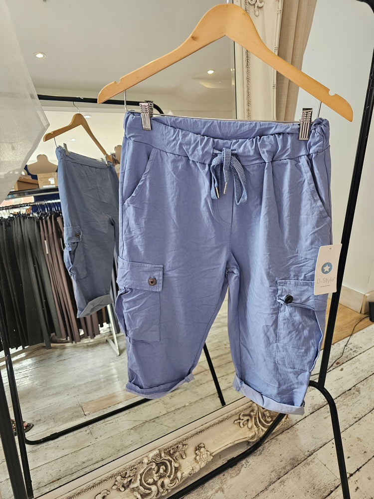 Cargo magic shorts in blue