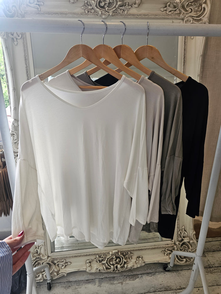 Basic long sleeve tees (Various colours)