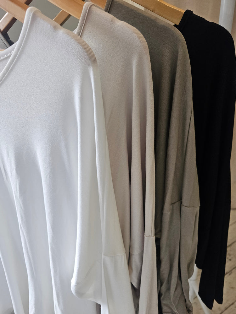 Basic long sleeve tees (Various colours)