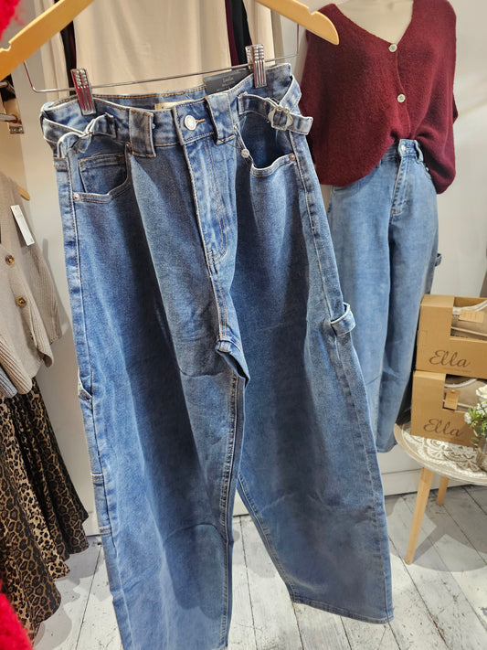 Balloon fit jeans