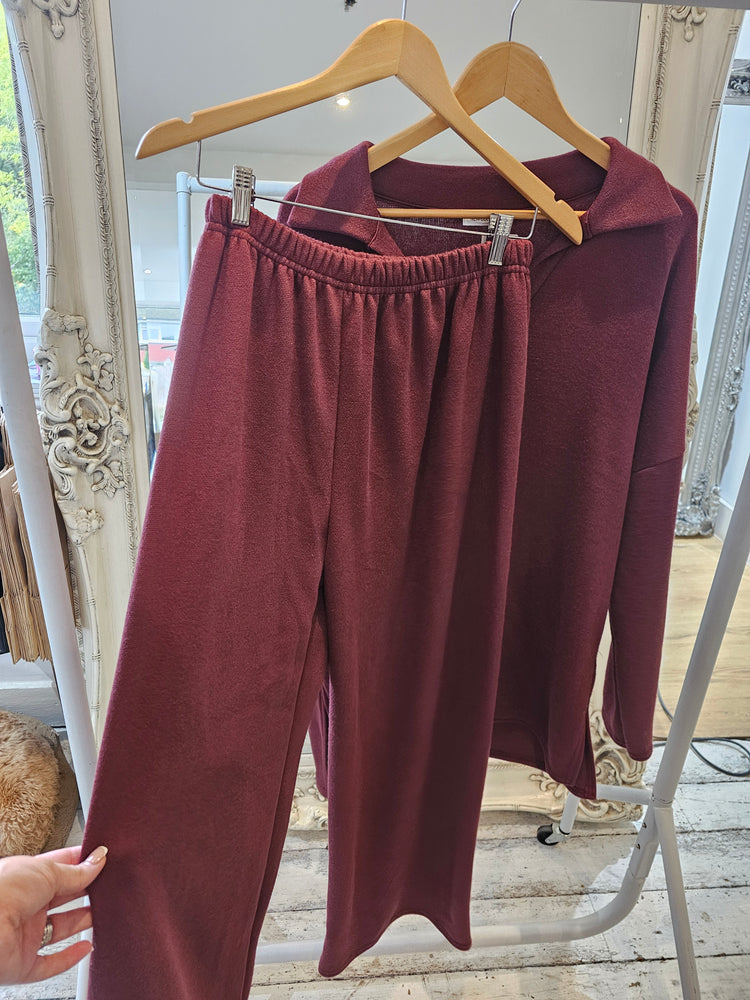 V neck Wide Leg Two piece in Burgundy