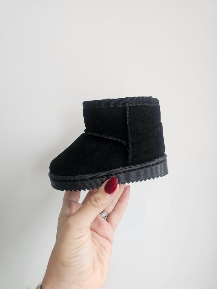 Kids black boots