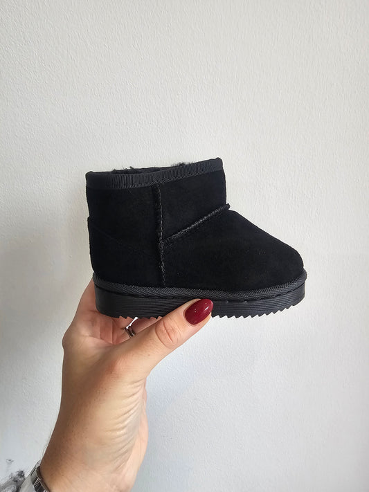 Kids black boots