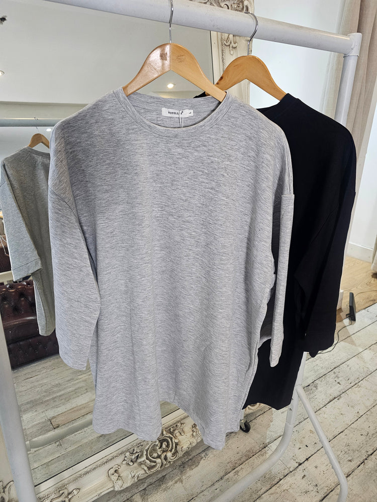 Brittney oversized t-shirt with 3/4 sleeves in grey