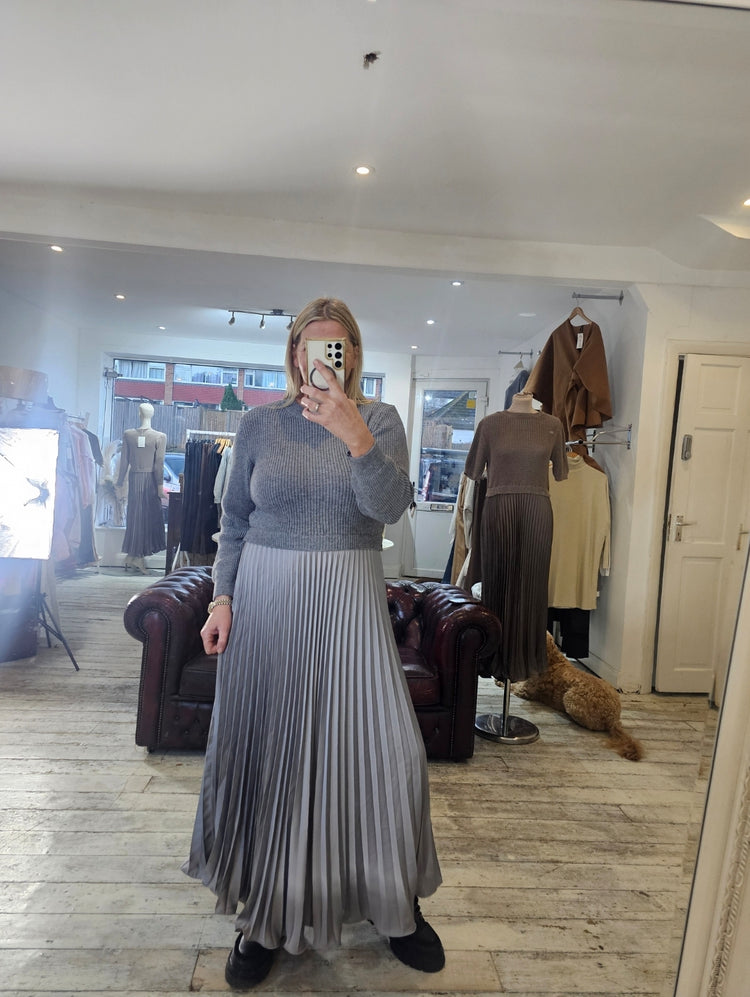 Willow jumper dress with pleated skirt in grey